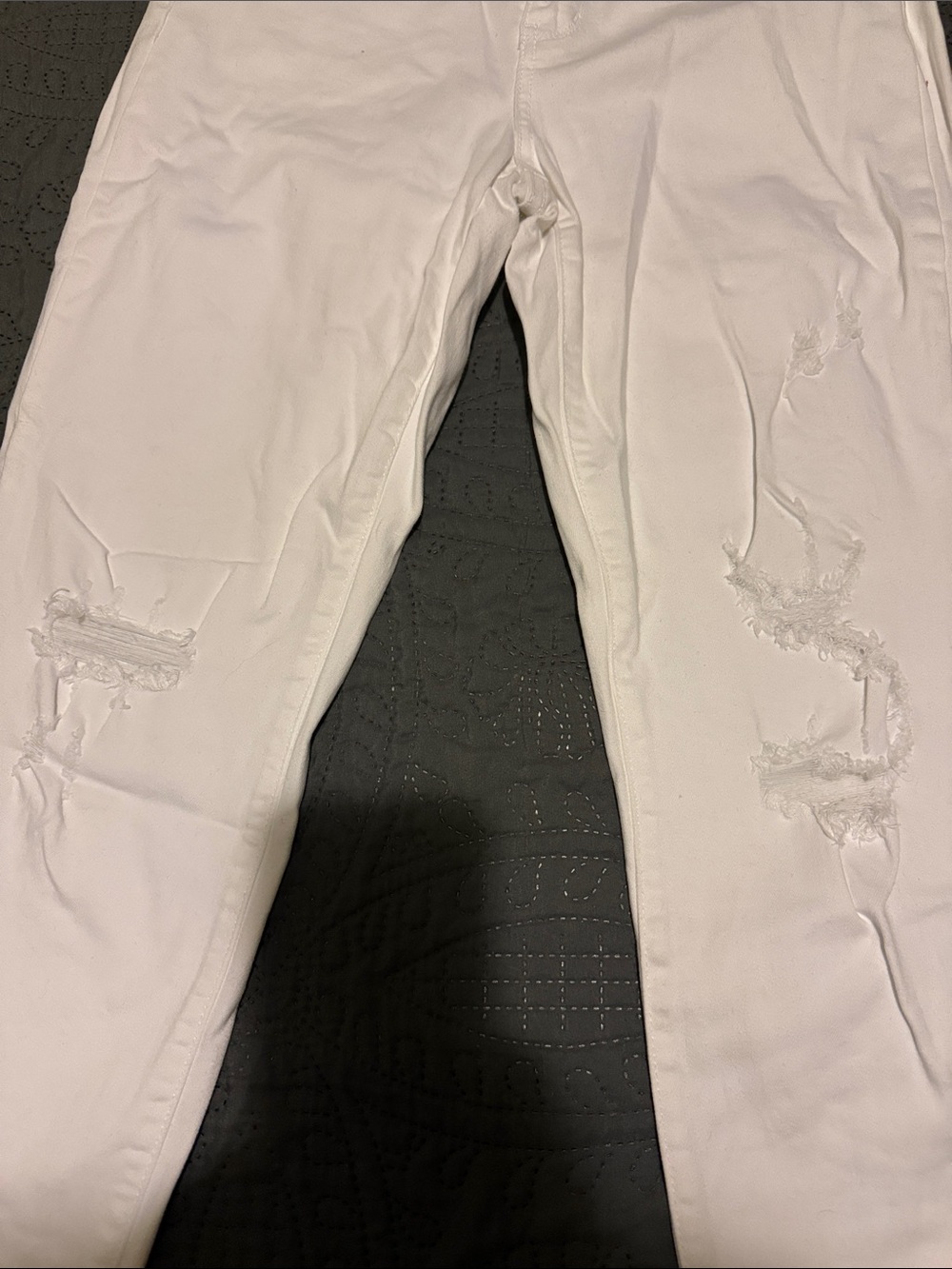 NWOT Judy Blue White Boyfriend Distressed Jeans - Picture 4 of 7